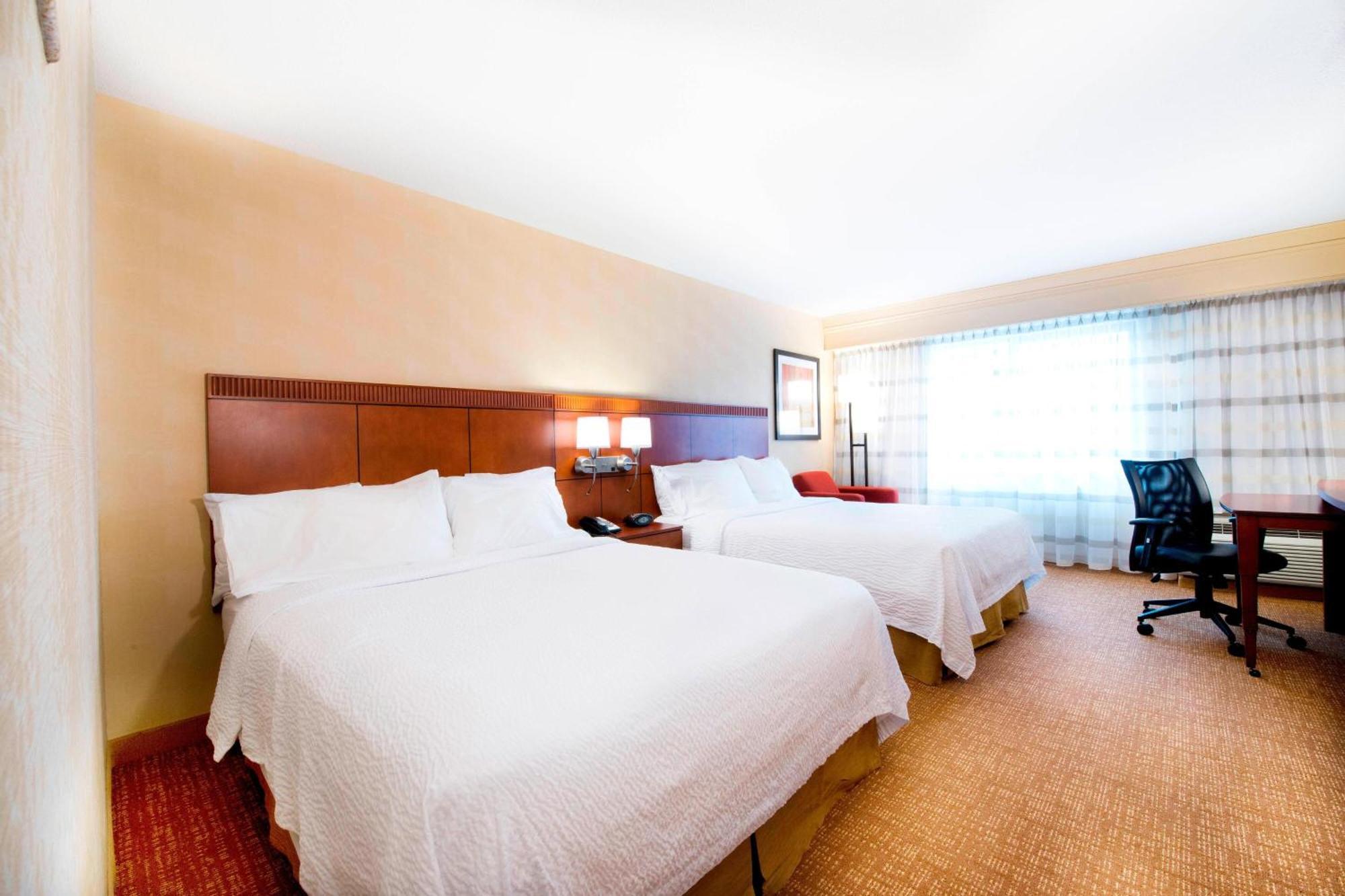 Hotel Courtyard By Marriott Mississauga-Airport Corporate Centre West Zewnętrze zdjęcie